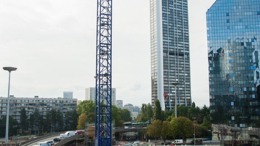 August 2019 - First construction crane