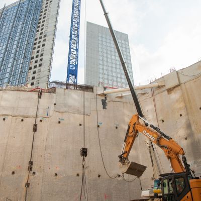 August 2019 - Construction of piles at the bottom of the excavation