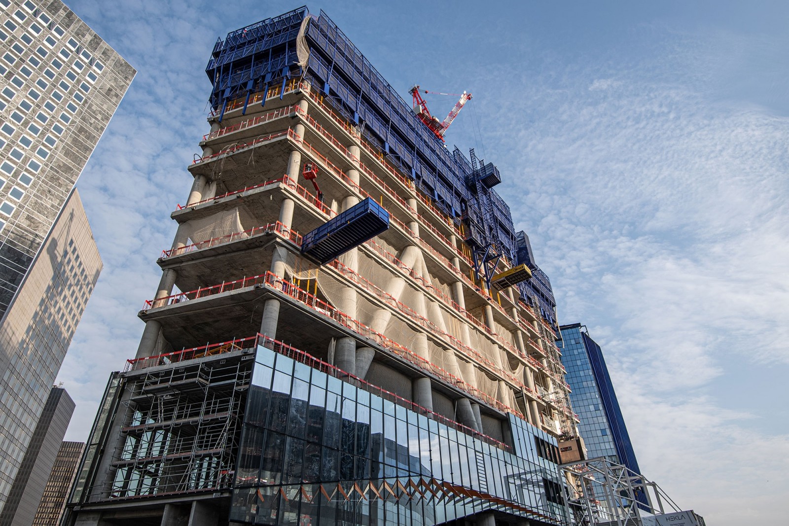 March 2021 - View of the tower from Boulevard Circulaire